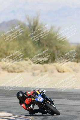 media/Dec-07-2025-CVMA (Sun) [[3e7d2de5dc]]/Race 7-Formula Lightweight Twins Shootout/